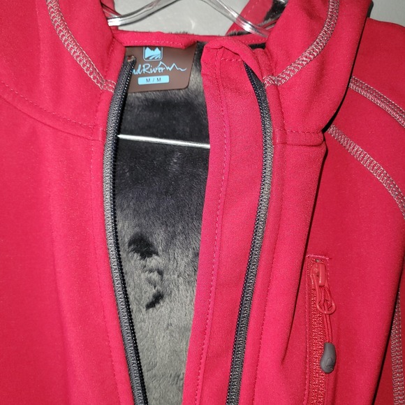 Wind River Ladies Red Spring and Fall Polyester Jacket Medium with a Hoodie - Picture 3 of 11